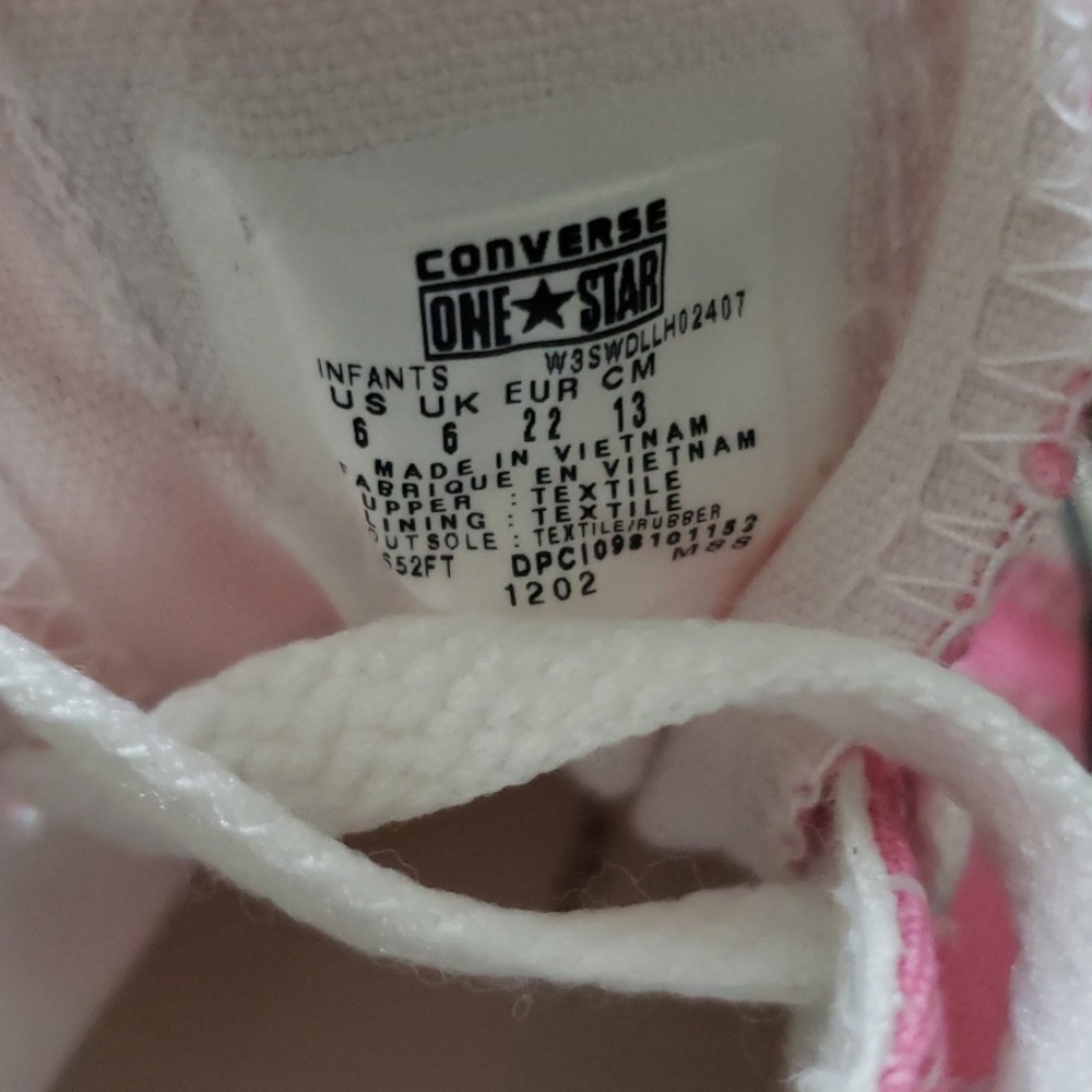 Converse - Picture 6 of 6